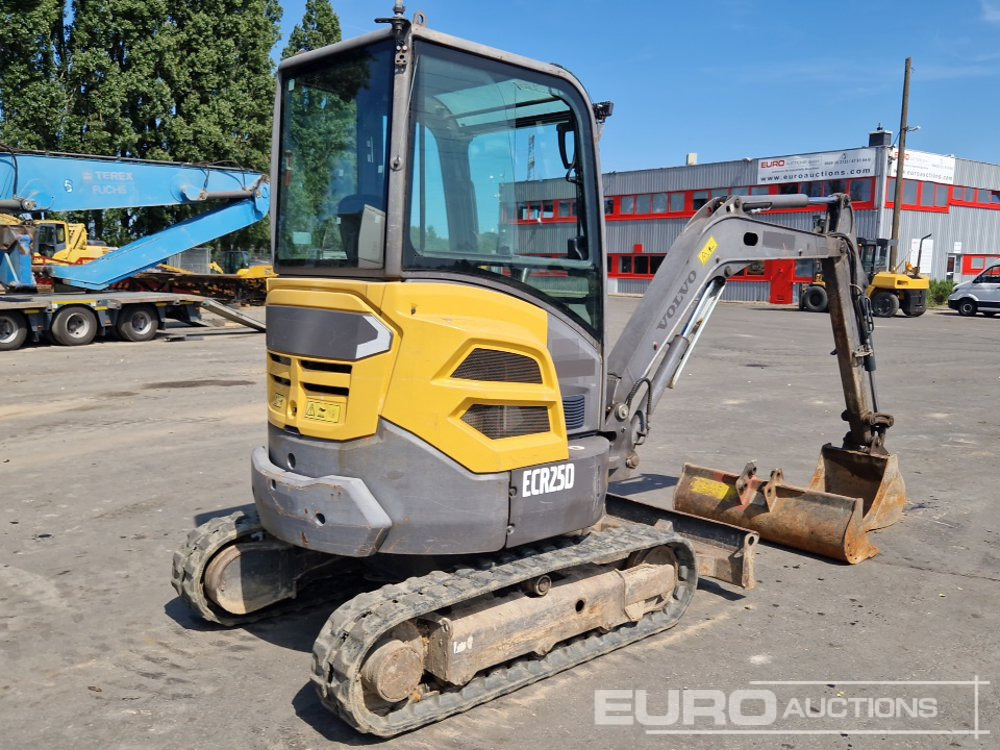 2015 Volvo ECR25D - Mini excavator: picture 4 2015 Volvo ECR25D - Mini excavator: picture 4