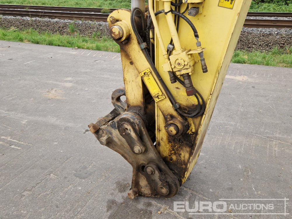 Crawler excavator 2017 CAT 326F: picture 18