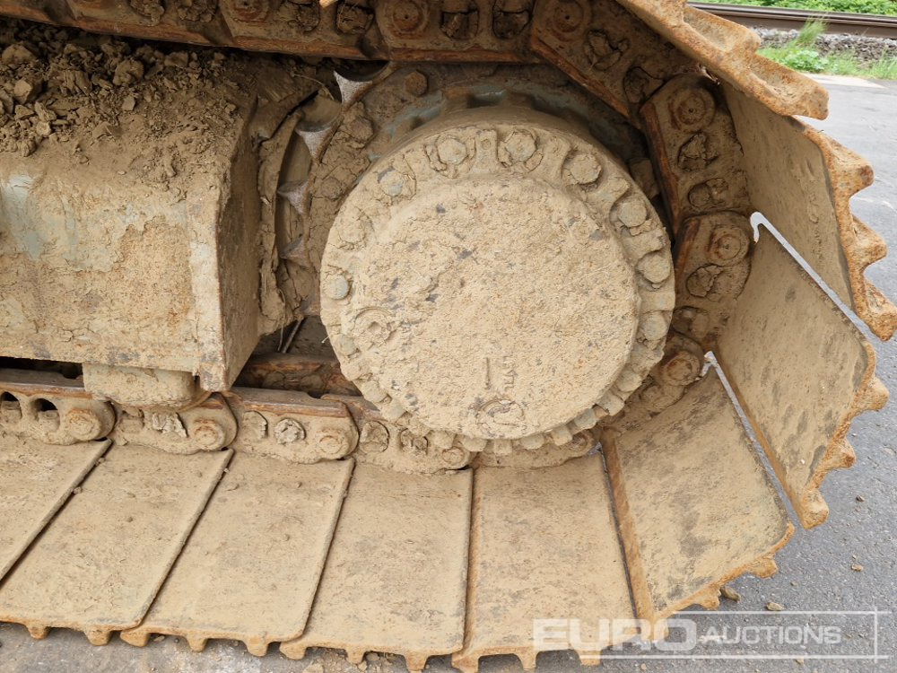 Crawler excavator 2017 CAT 326F: picture 13