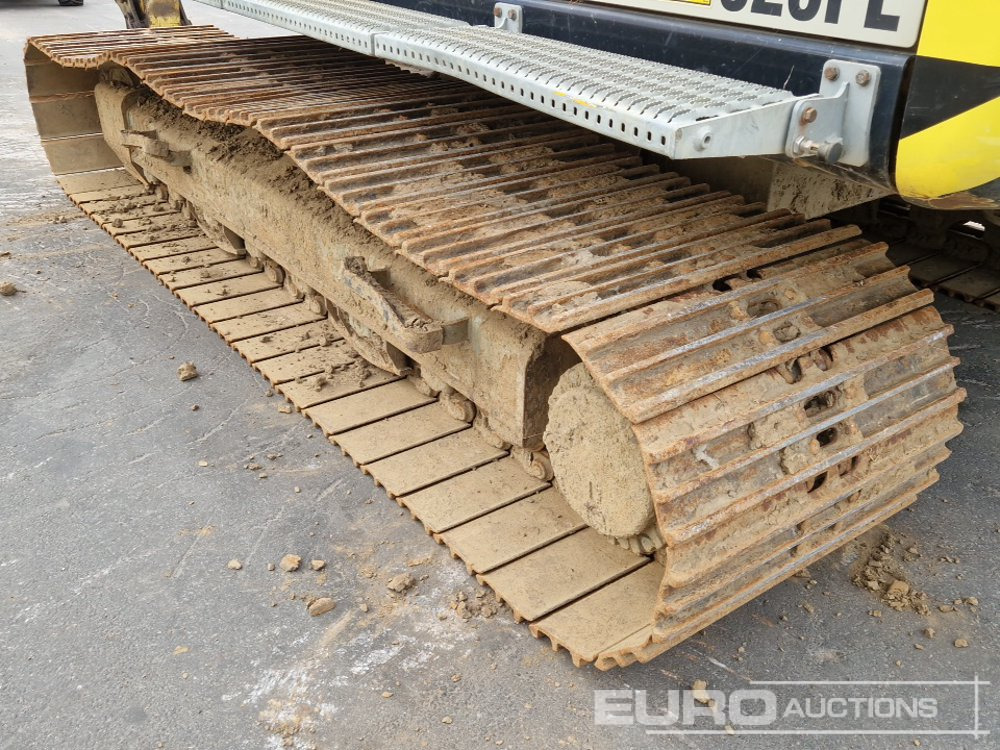Crawler excavator 2017 CAT 326F: picture 12