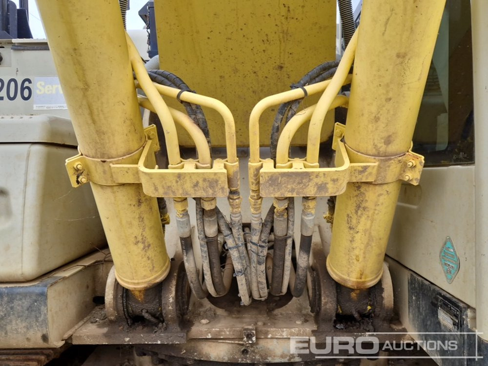 Crawler excavator 2017 CAT 326F: picture 26