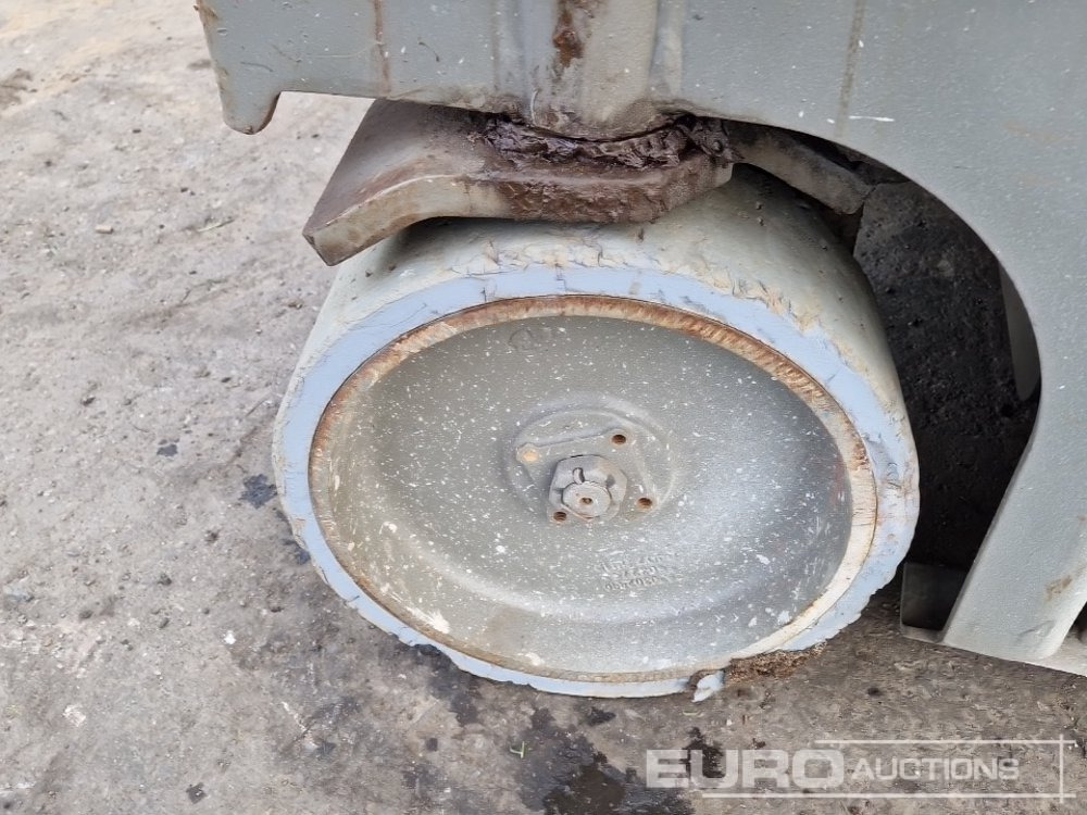 Aerial platform 2017 Haulotte Compact 12: picture 10 Aerial platform 2017 Haulotte Compact 12: picture 10