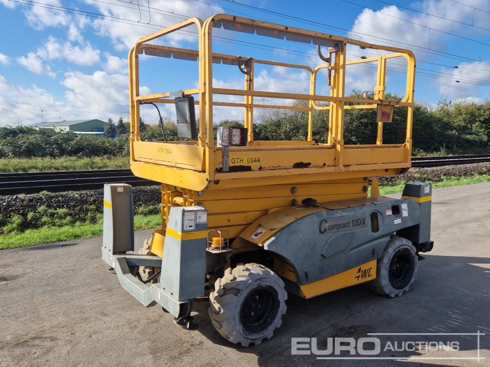 2017 Haulotte Compact 12DX - Scissor lift: picture 1 2017 Haulotte Compact 12DX - Scissor lift: picture 1