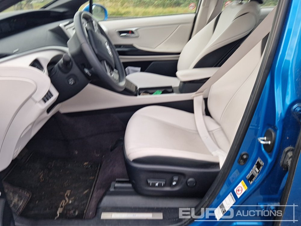 Car 2017 Toyota Mirai Fuel Cell, Hydrogen Hybrid, Automatic (German Reg. Docs. Available): picture 29