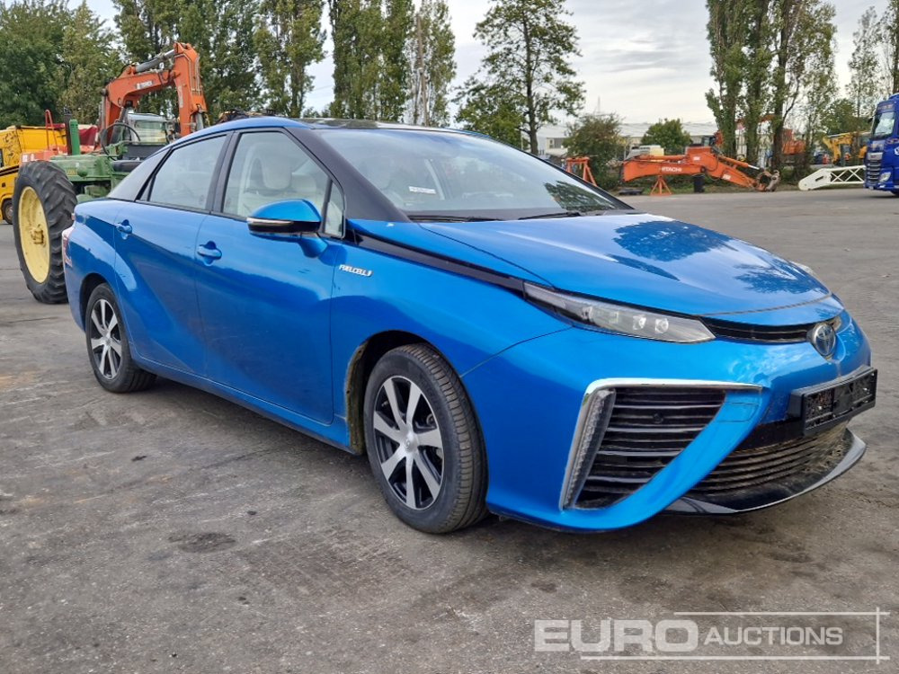 Car 2017 Toyota Mirai Fuel Cell, Hydrogen Hybrid, Automatic (German Reg. Docs. Available): picture 7