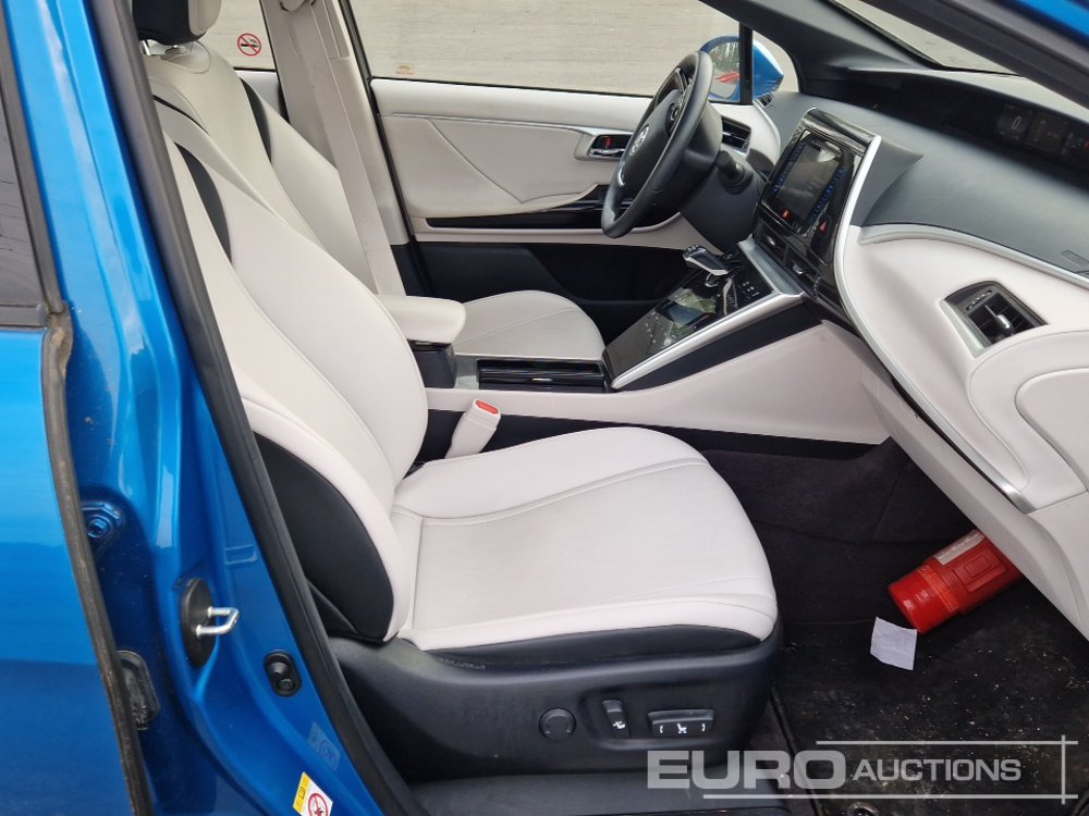 Car 2017 Toyota Mirai Fuel Cell, Hydrogen Hybrid, Automatic (German Reg. Docs. Available): picture 26