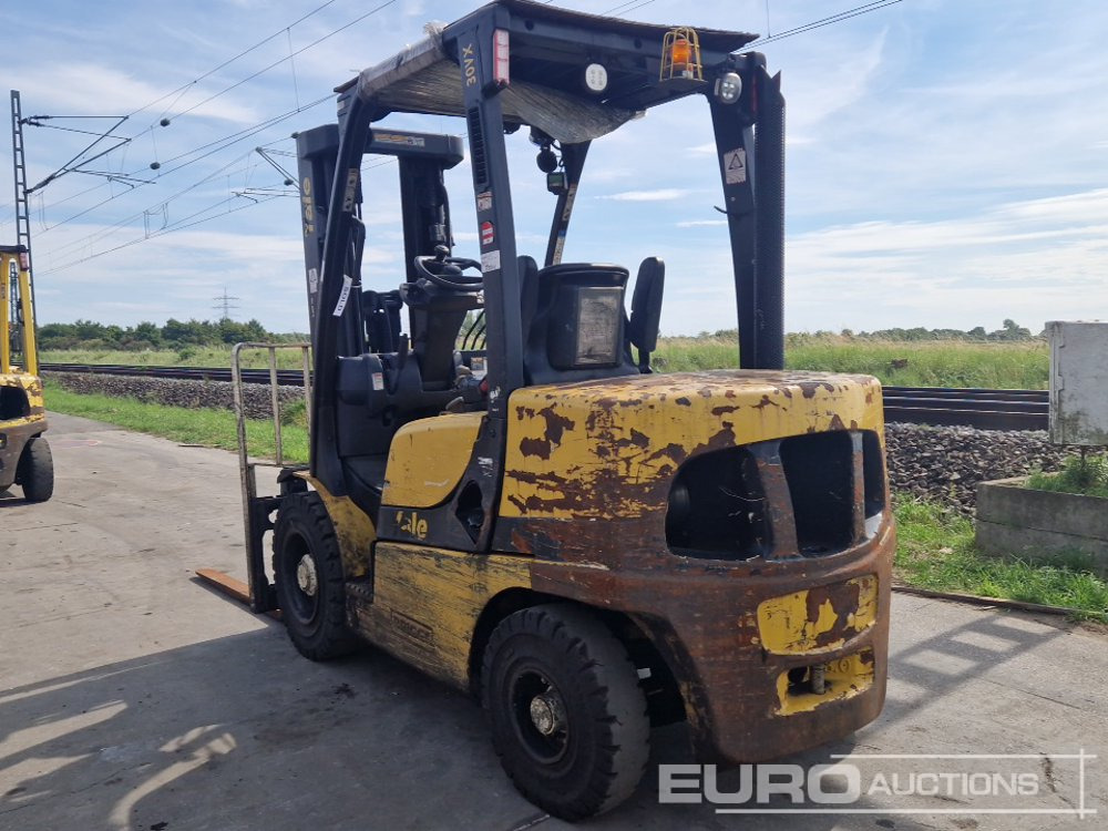 2020 Yale GDP30VX - Forklift: picture 3 2020 Yale GDP30VX - Forklift: picture 3