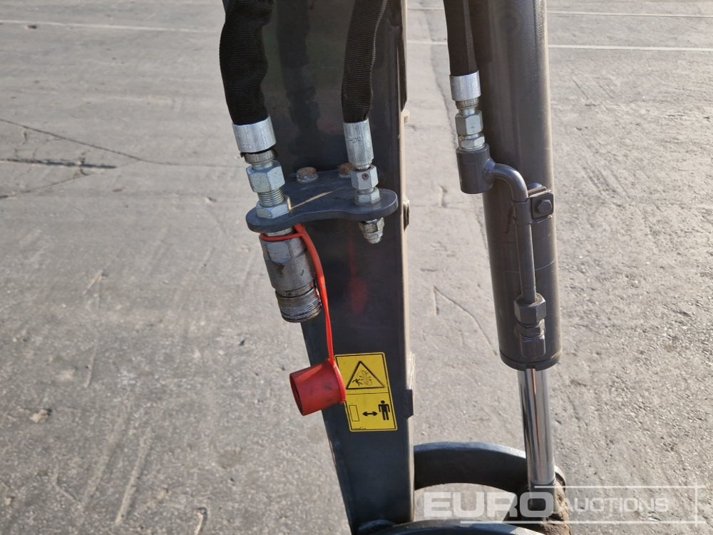 Mini excavator 2023 Eurocomach 19ZT: picture 21