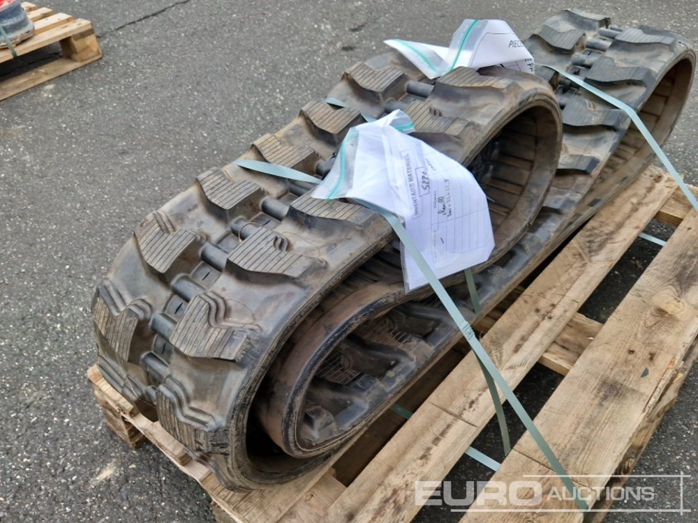 300x84x52.5 Rubber Track - Track for Construction machinery: picture 3 300x84x52.5 Rubber Track - Track for Construction machinery: picture 3