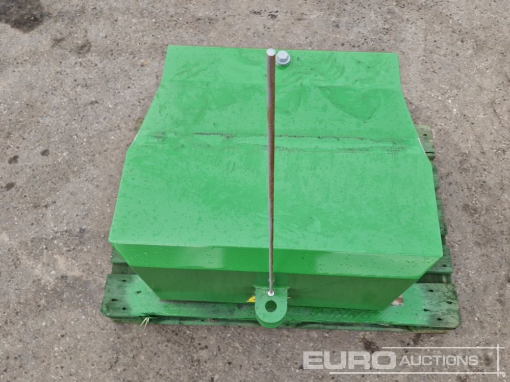 Unused 2025 John Deere 600kg Front Weights to suit John Deere Tractors, Metal Case with Towing Eye (Green) - Agricultural machinery: picture 5 Unused 2025 John Deere 600kg Front Weights to suit John Deere Tractors, Metal Case with Towing Eye (Green) - Agricultural machinery: picture 5
