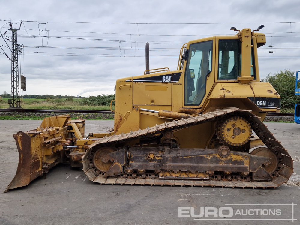 CAT D6N LGP - Bulldozer: picture 2 CAT D6N LGP - Bulldozer: picture 2