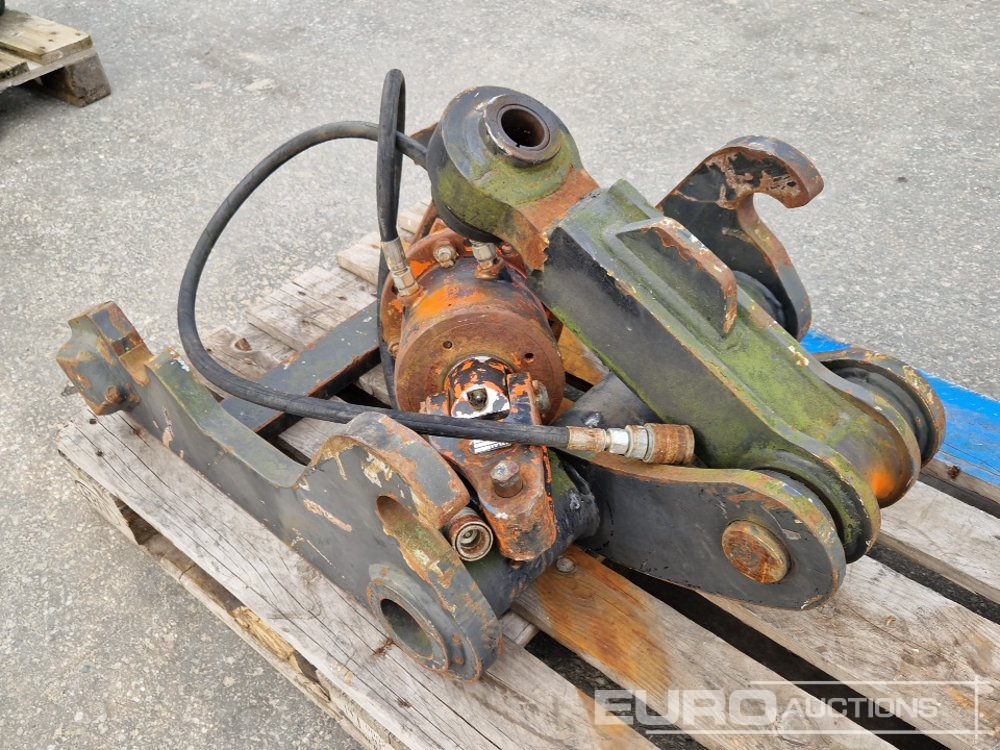 CW40 Grapple Adapter + Rotator - Quick coupler: picture 4 CW40 Grapple Adapter + Rotator - Quick coupler: picture 4