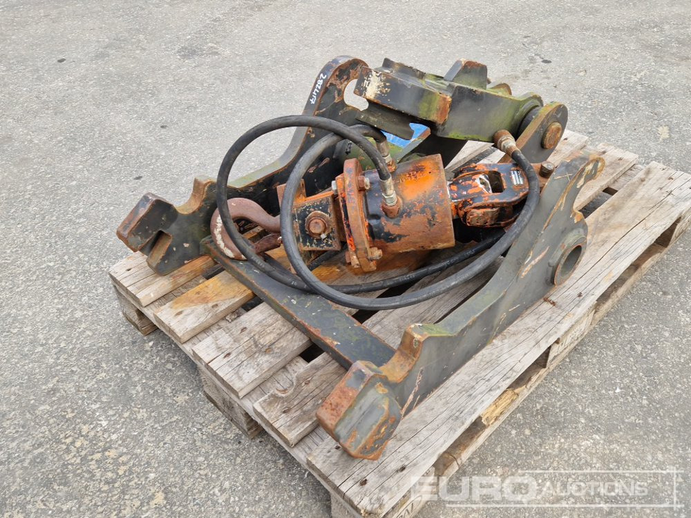 CW40 Grapple Adapter + Rotator - Quick coupler: picture 3 CW40 Grapple Adapter + Rotator - Quick coupler: picture 3