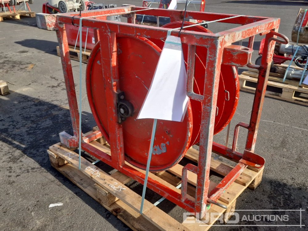 Cable reel - Construction equipment: picture 1 Cable reel - Construction equipment: picture 1