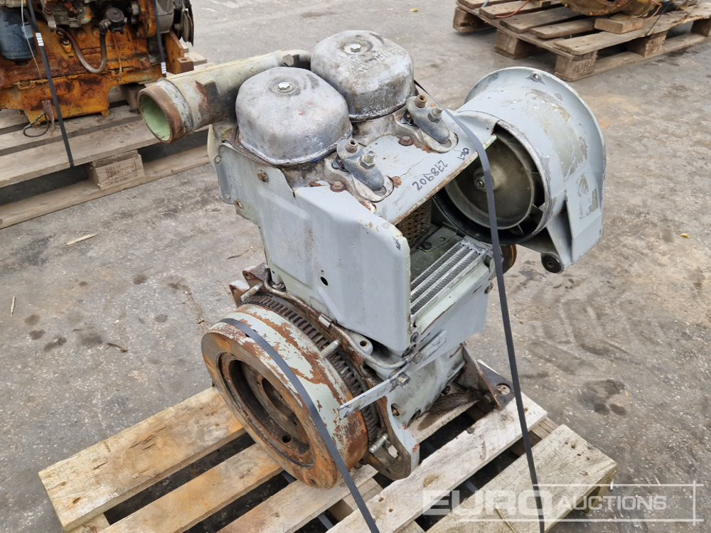 Deutz 2 Cylinder Diesel Engine - Engine: picture 5 Deutz 2 Cylinder Diesel Engine - Engine: picture 5
