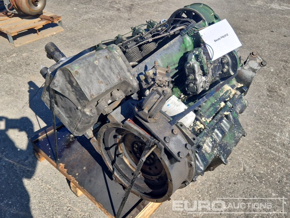 Deutz F4L912 - Engine: picture 1 Deutz F4L912 - Engine: picture 1