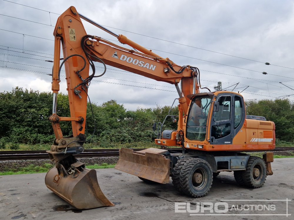 Doosan DX210W - Wheel excavator: picture 1 Doosan DX210W - Wheel excavator: picture 1