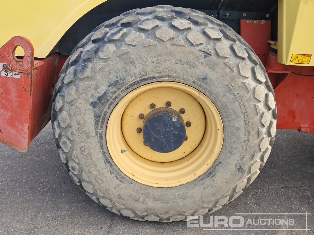 Roller Dynapac CA252D/LN: picture 16