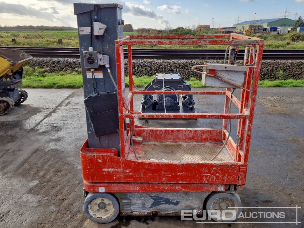 Electric Scissor Lift - Aerial platform: picture 5 Electric Scissor Lift - Aerial platform: picture 5