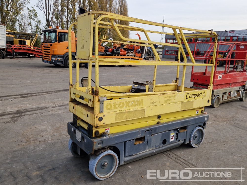 Haulotte Compact 8 - Scissor lift: picture 4 Haulotte Compact 8 - Scissor lift: picture 4