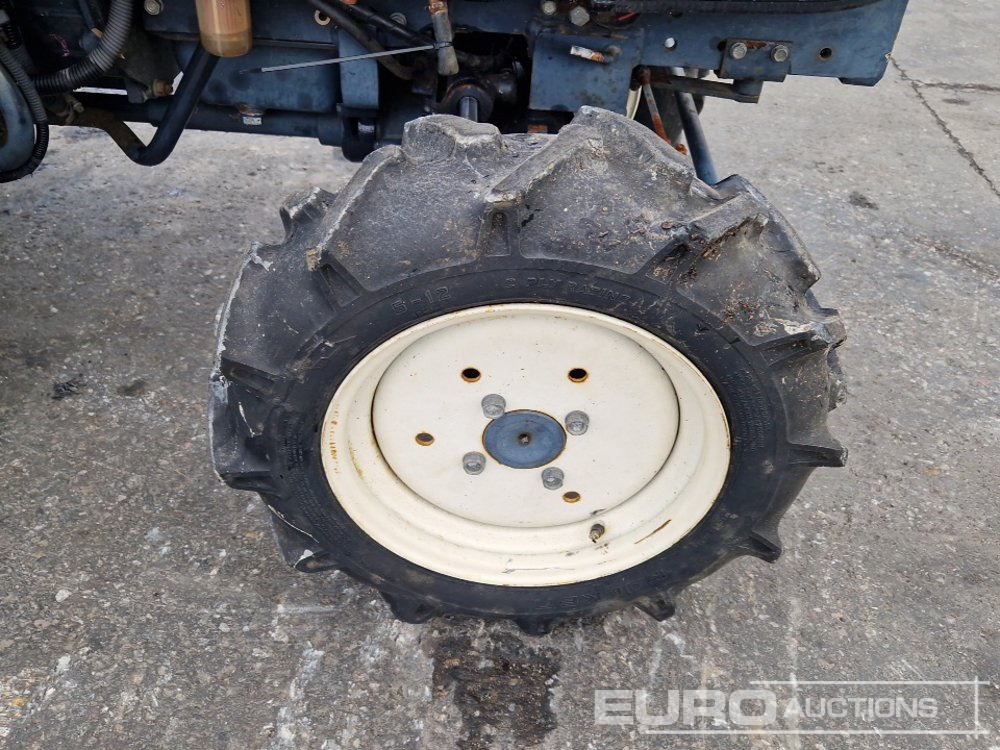 Compact tractor Iseki TQ13: picture 7