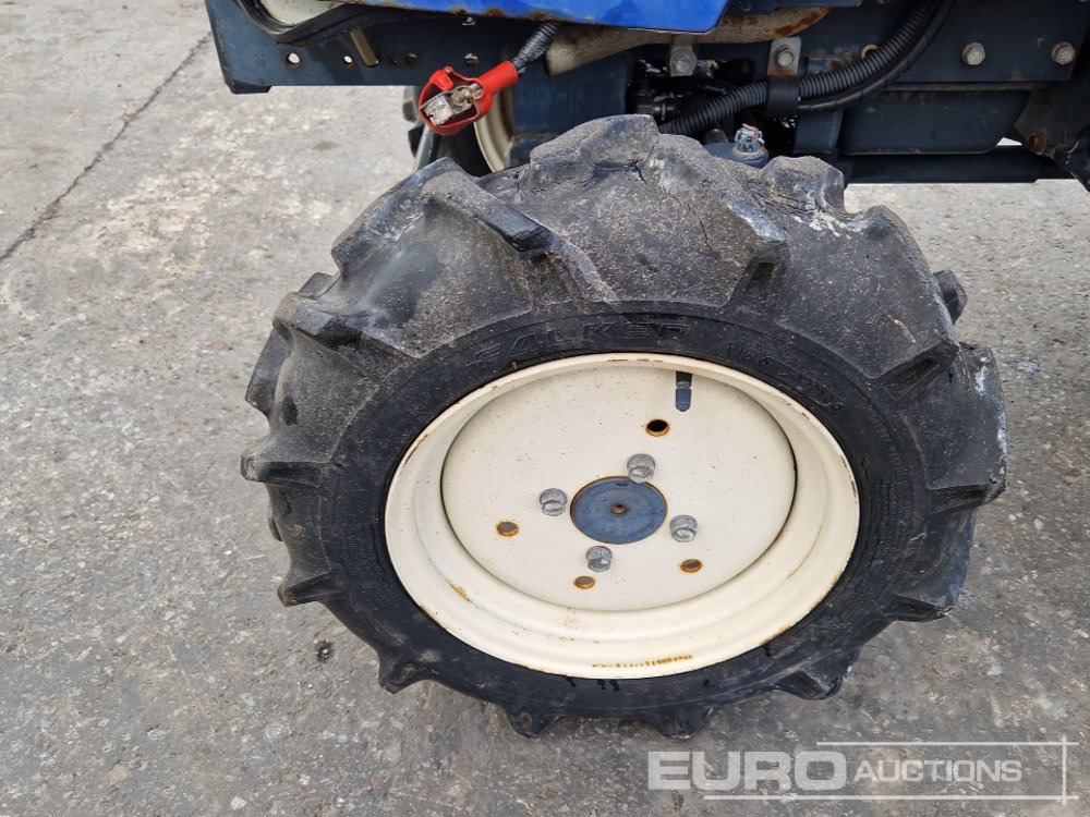 Compact tractor Iseki TQ13: picture 8