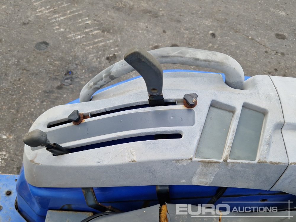 Compact tractor Iseki TQ13: picture 22