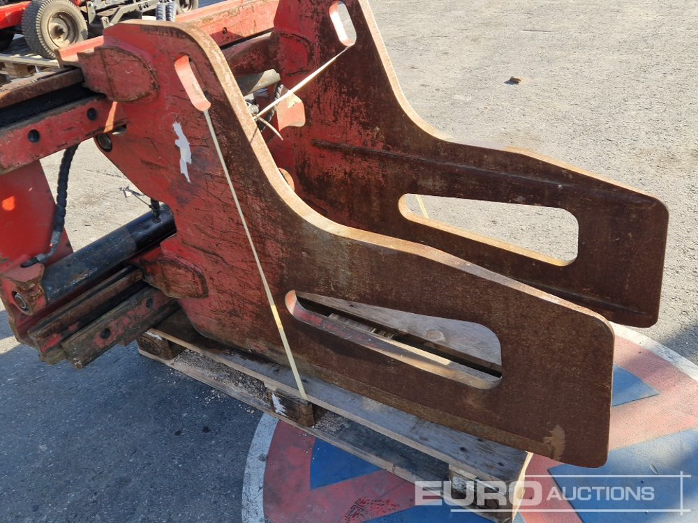 Clamp to suit Forklift - Material handling equipment: picture 5 Clamp to suit Forklift - Material handling equipment: picture 5