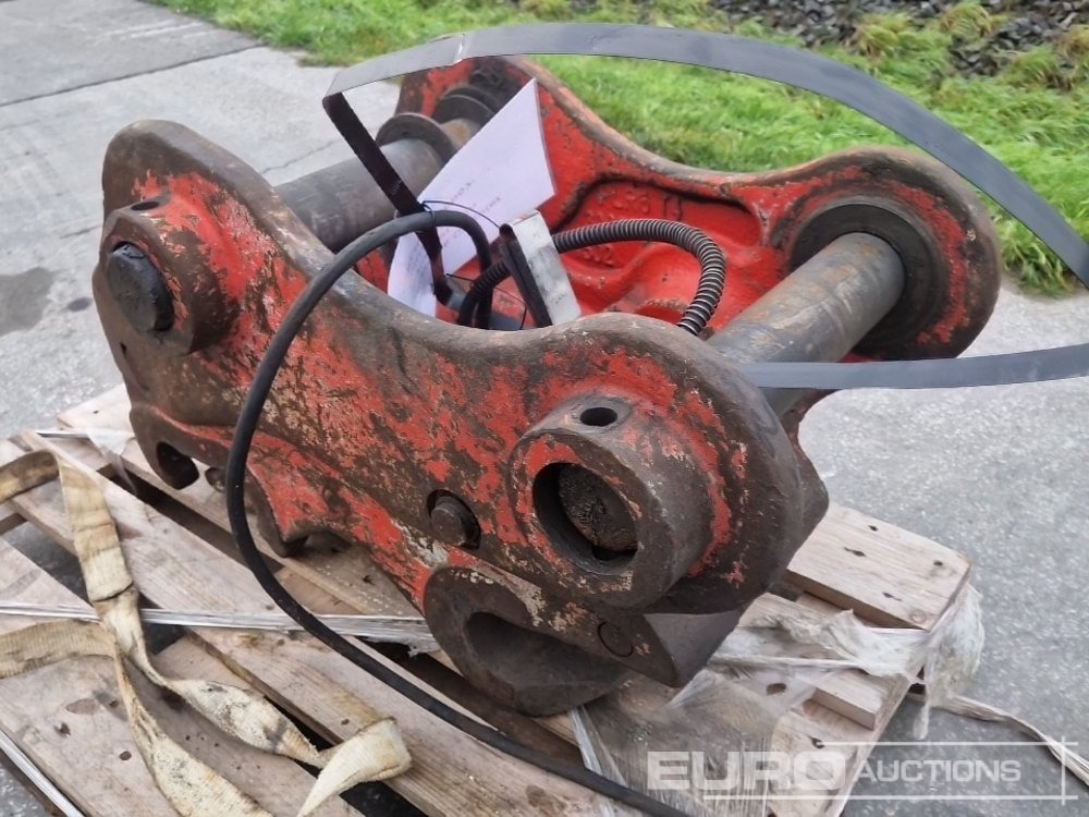 Miller Quick Hitch to suit 80mm Pin - Quick coupler: picture 2 Miller Quick Hitch to suit 80mm Pin - Quick coupler: picture 2