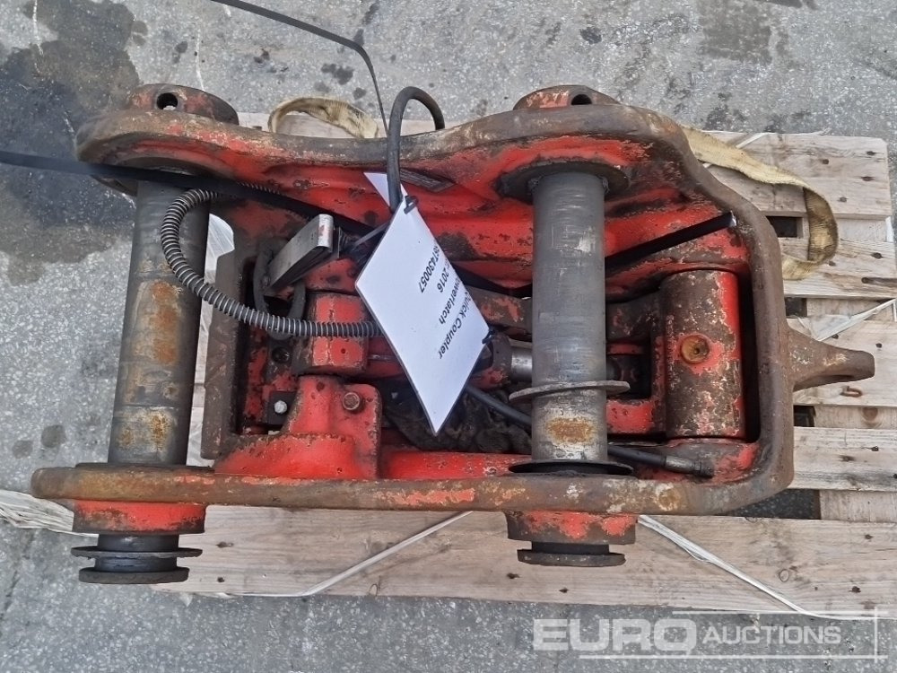 Miller Quick Hitch to suit 80mm Pin - Quick coupler: picture 5 Miller Quick Hitch to suit 80mm Pin - Quick coupler: picture 5