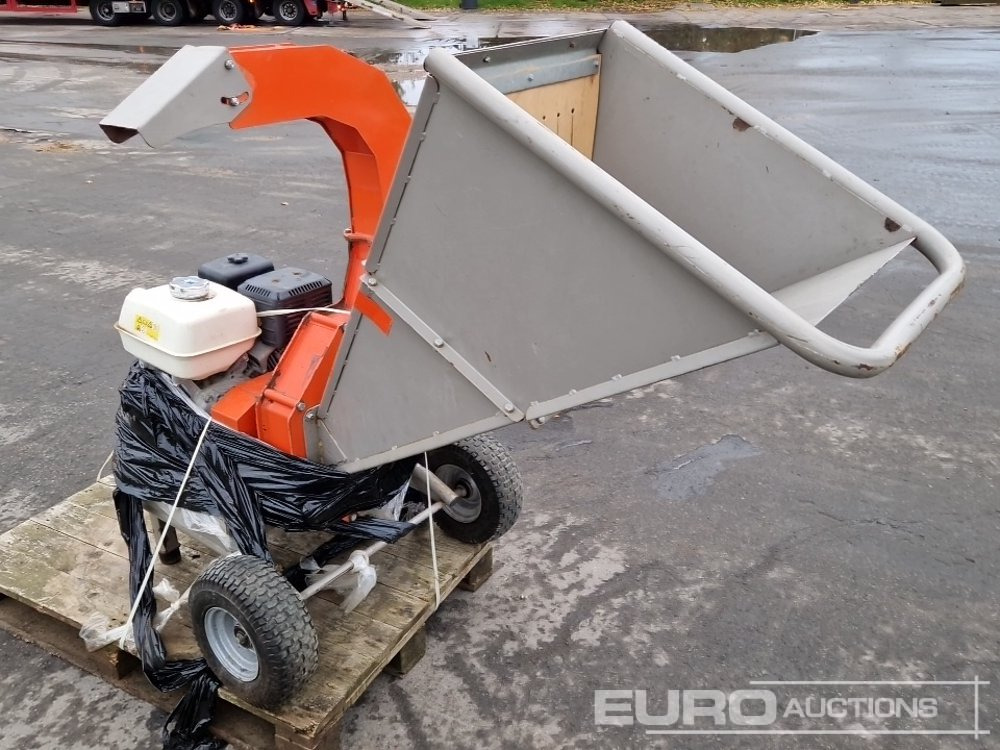 Mobile Garden Wood Chipper - Wood chipper: picture 4 Mobile Garden Wood Chipper - Wood chipper: picture 4