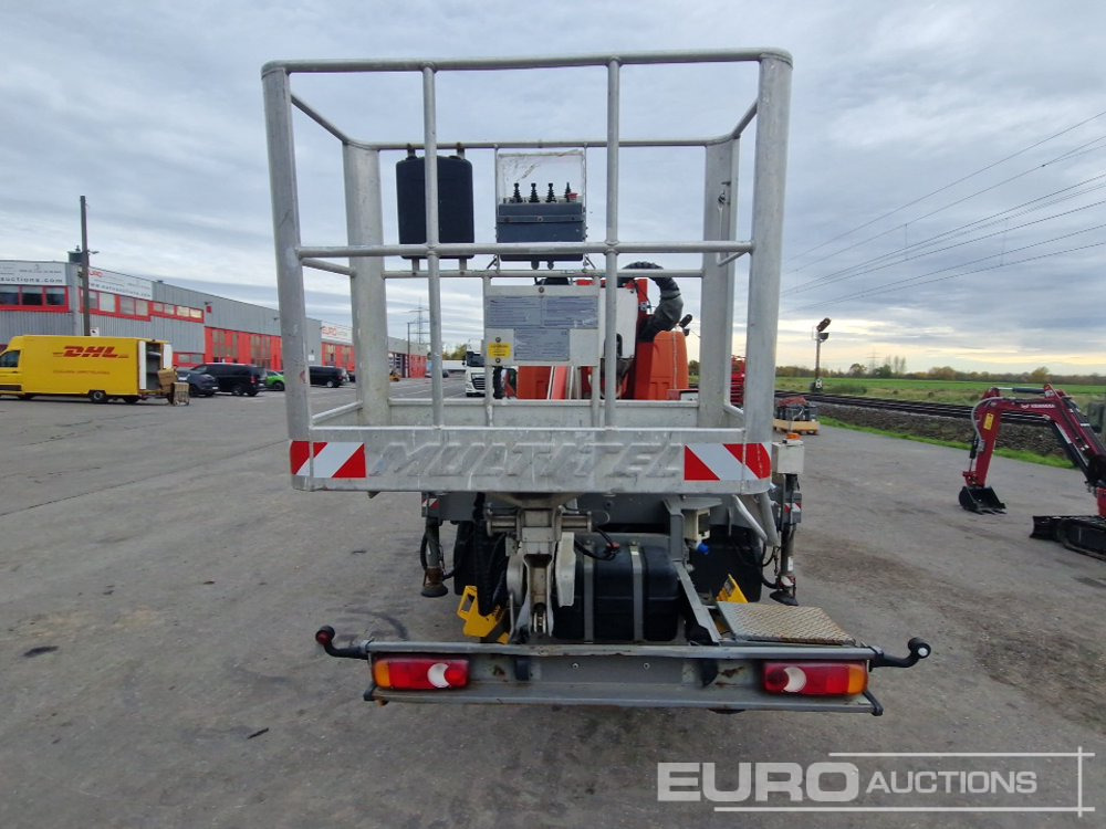 Nissan Cabstar 35.12 - Truck mounted aerial platform: picture 4 Nissan Cabstar 35.12 - Truck mounted aerial platform: picture 4