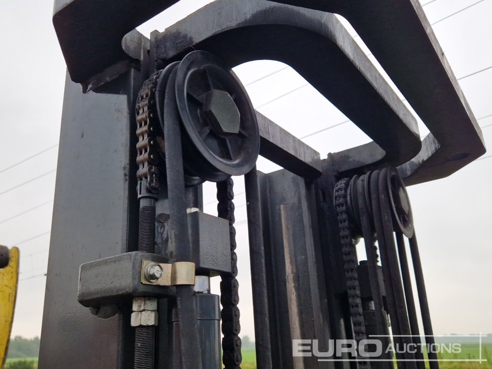 Forklift Nissan P1D1A18LQ: picture 17