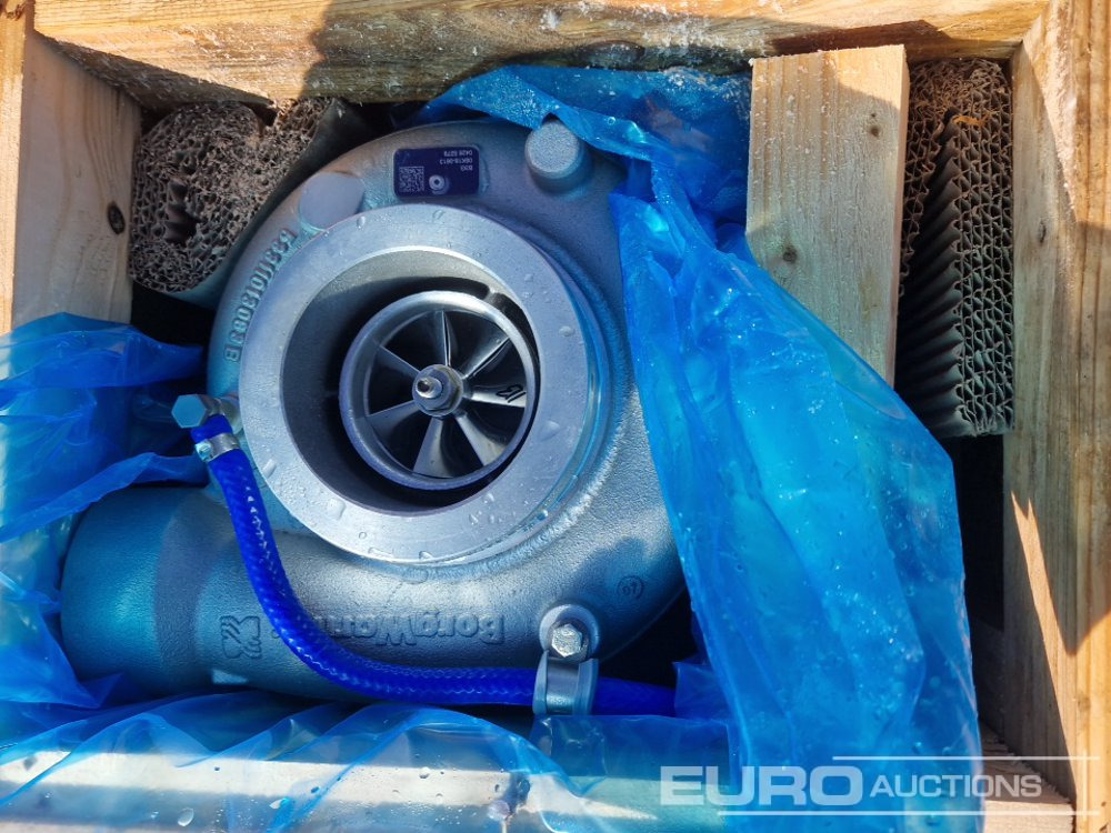Pallet of OE Deutz Turbo Charger (2 of) - Engine: picture 4 Pallet of OE Deutz Turbo Charger (2 of) - Engine: picture 4