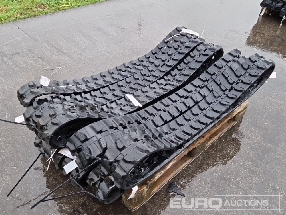 Pallet of Rubber Tracks 150x72x42 (10 of) - Track for Construction machinery: picture 1 Pallet of Rubber Tracks 150x72x42 (10 of) - Track for Construction machinery: picture 1