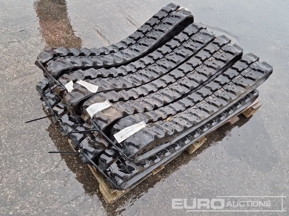 Pallet of Rubber Tracks 180x72x31 (8 of) - Track for Construction machinery: picture 3 Pallet of Rubber Tracks 180x72x31 (8 of) - Track for Construction machinery: picture 3