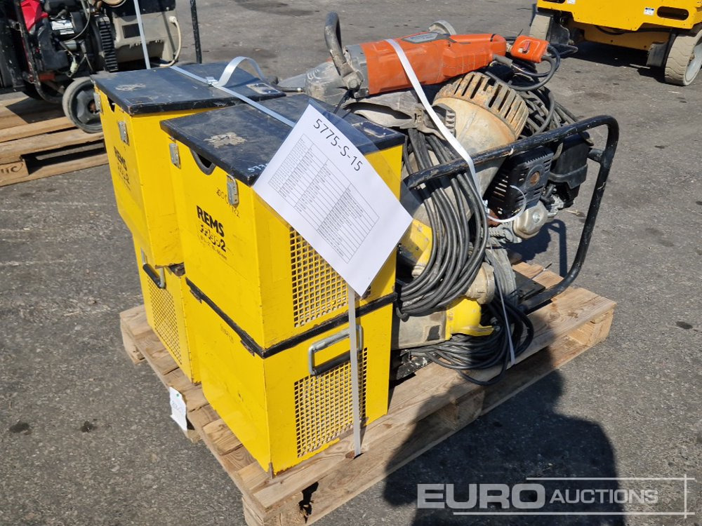 Pallet of Water Pumps, Generator, Angle Grinder, Electric Pipe Freezing Units - Water pump: picture 3 Pallet of Water Pumps, Generator, Angle Grinder, Electric Pipe Freezing Units - Water pump: picture 3