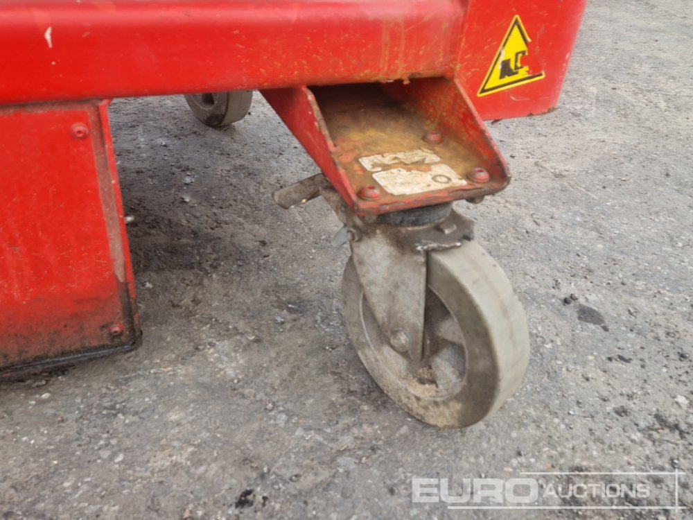 Pop Up Electric Scissor Lift - Aerial platform: picture 5 Pop Up Electric Scissor Lift - Aerial platform: picture 5