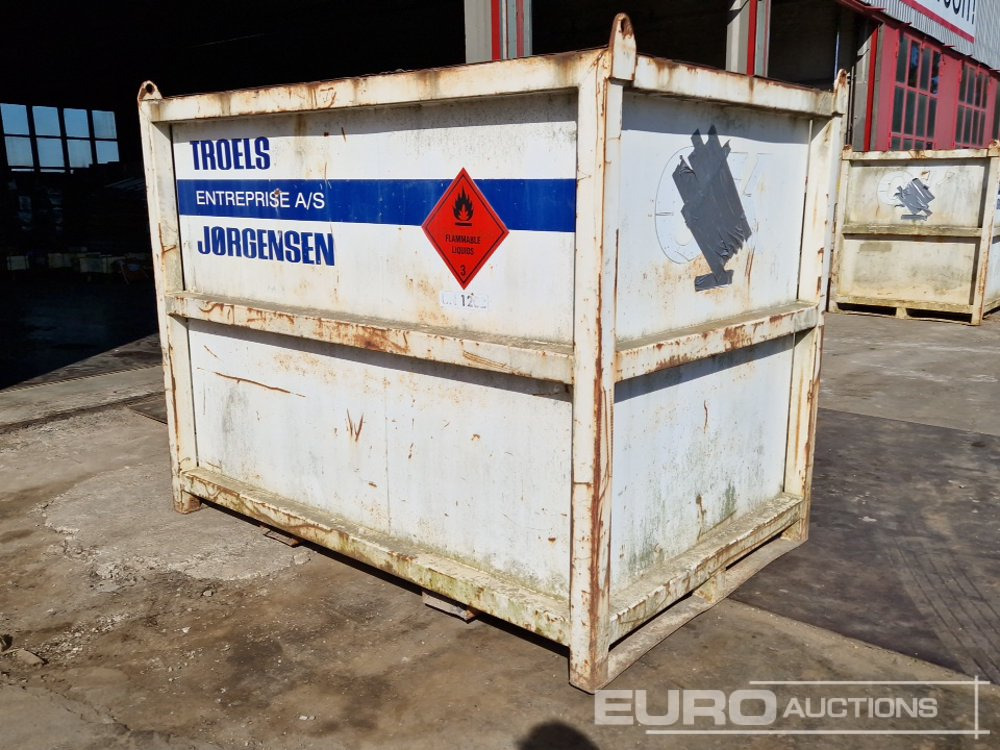 ROUG 1,900 Litre Fuel Tank - Storage tank: picture 3 ROUG 1,900 Litre Fuel Tank - Storage tank: picture 3