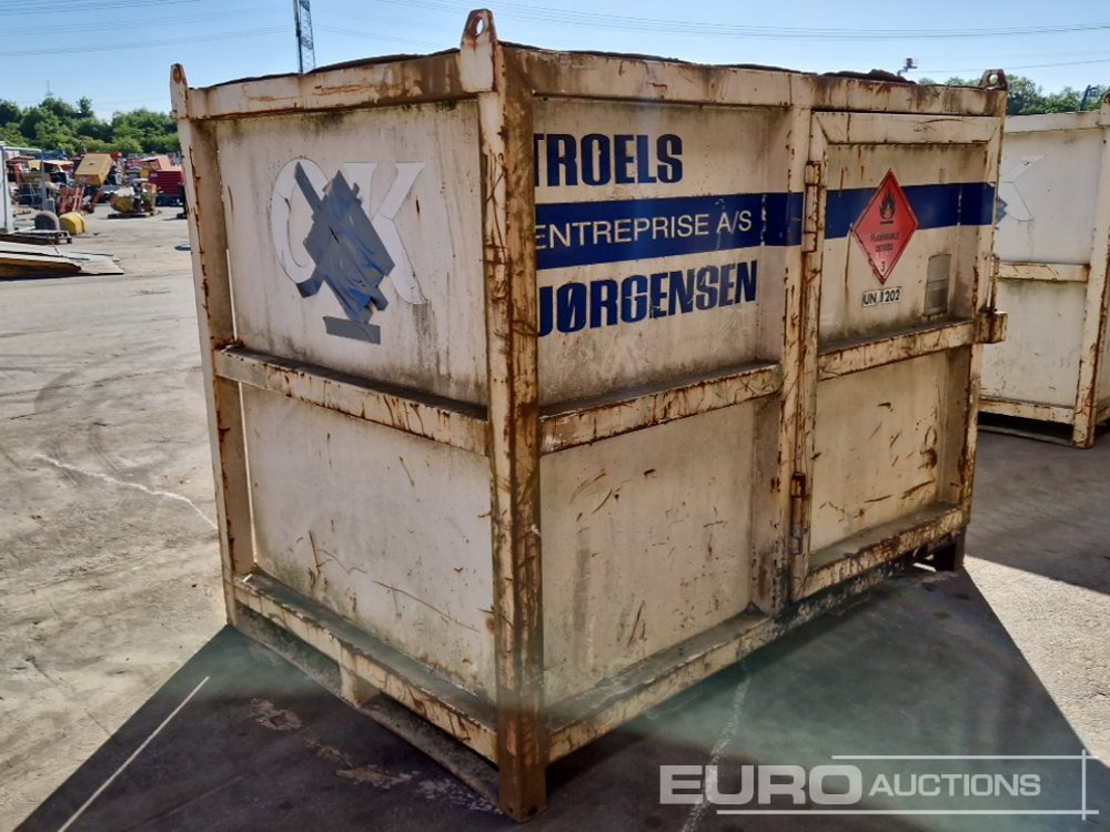 ROUG 1,900 Litre Fuel Tank - Storage tank: picture 5 ROUG 1,900 Litre Fuel Tank - Storage tank: picture 5