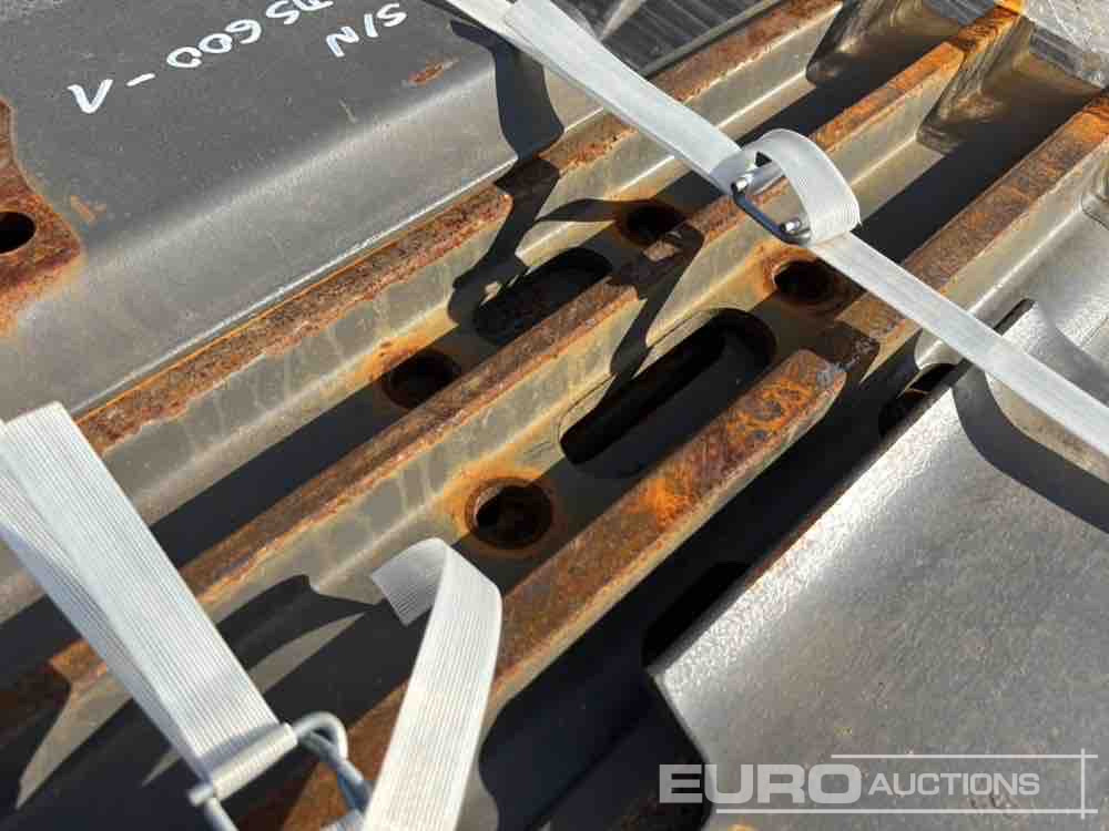Spare parts for Excavator 600mm Steel Track Plates: picture 7