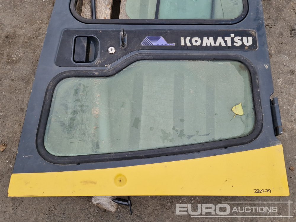 Komatsu Door to suit Wheeled Excavator PW170 - Spare parts: picture 5 Komatsu Door to suit Wheeled Excavator PW170 - Spare parts: picture 5