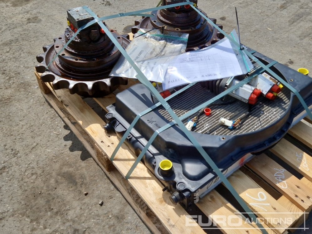 Pallet of Final Drives, Joystick, Radiator to suut Bobcat E50 - Spare parts for Excavator: picture 5 Pallet of Final Drives, Joystick, Radiator to suut Bobcat E50 - Spare parts for Excavator: picture 5