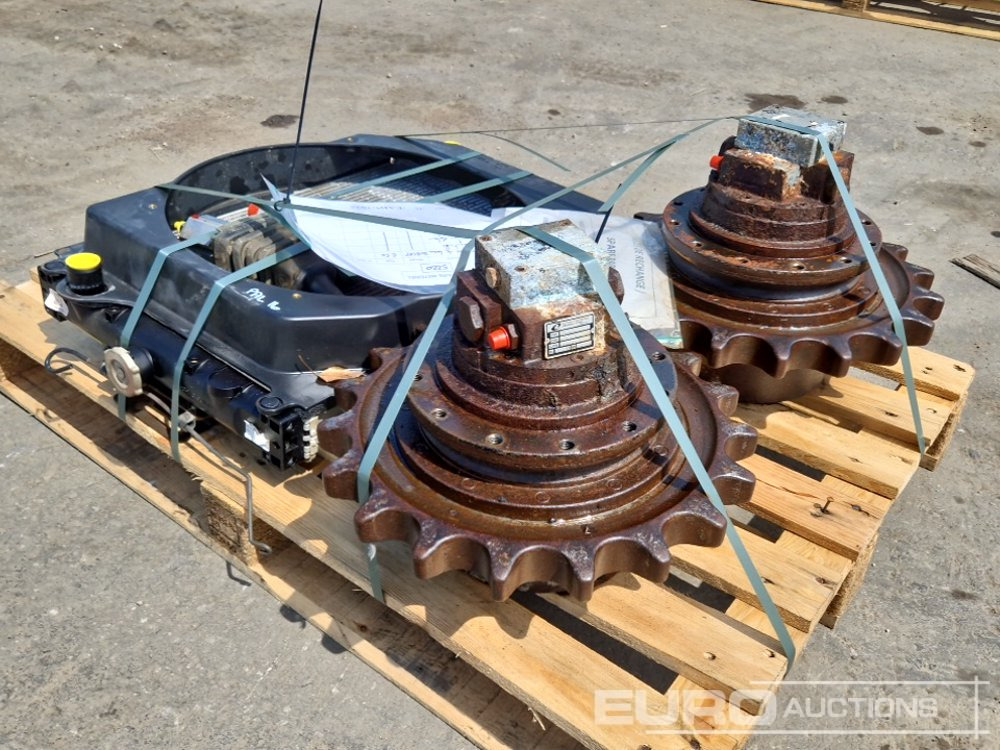 Pallet of Final Drives, Joystick, Radiator to suut Bobcat E50 - Spare parts for Excavator: picture 3 Pallet of Final Drives, Joystick, Radiator to suut Bobcat E50 - Spare parts for Excavator: picture 3