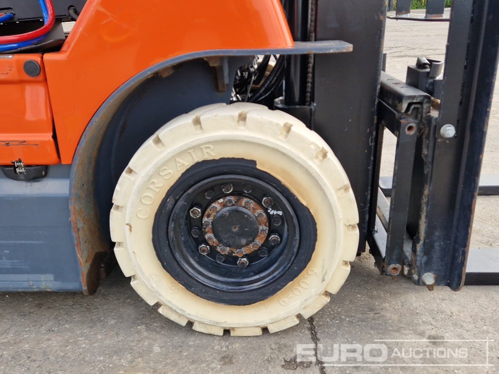 Electric forklift Toyota 7FB15: picture 9