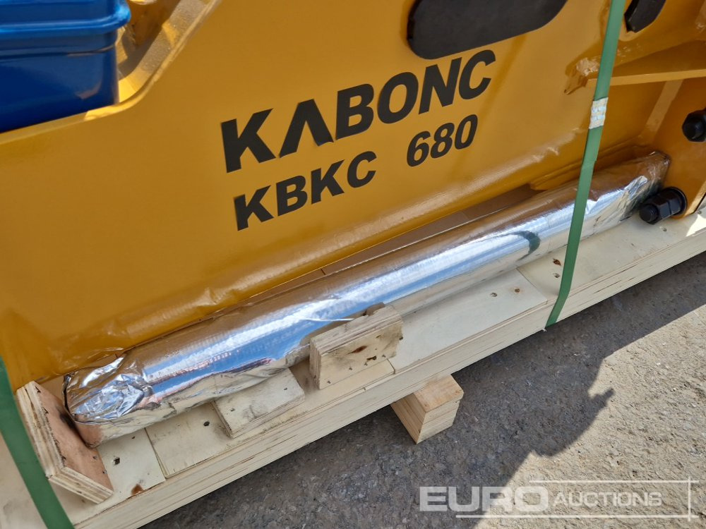 Unused KBKC 680 - Hydraulic hammer: picture 5 Unused KBKC 680 - Hydraulic hammer: picture 5