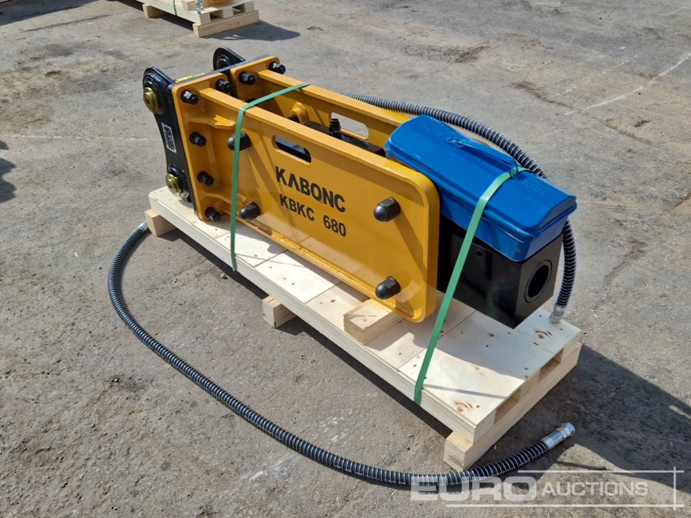 Unused KBKC 680 - Hydraulic hammer: picture 4 Unused KBKC 680 - Hydraulic hammer: picture 4
