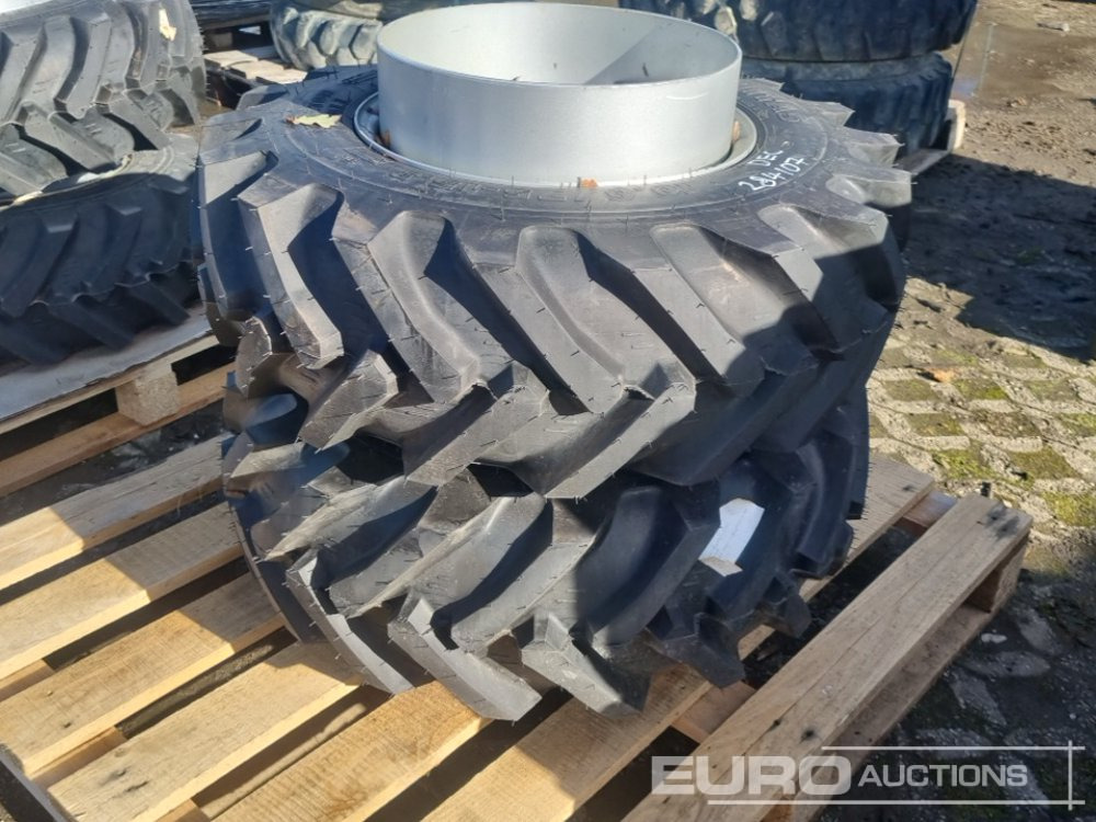 Unused Mitas 10.0/75-15.3 Tyre & Rim (2 of) - Tire: picture 4 Unused Mitas 10.0/75-15.3 Tyre & Rim (2 of) - Tire: picture 4