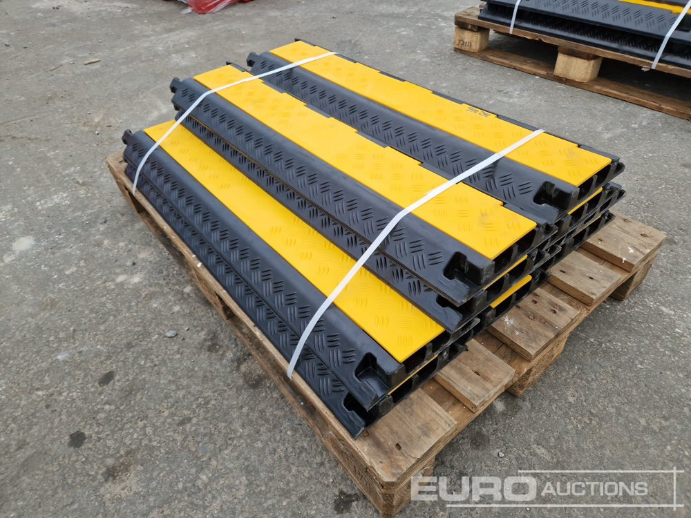 Unused Road Cable Protection, 2 Channels - Construction equipment: picture 4 Unused Road Cable Protection, 2 Channels - Construction equipment: picture 4