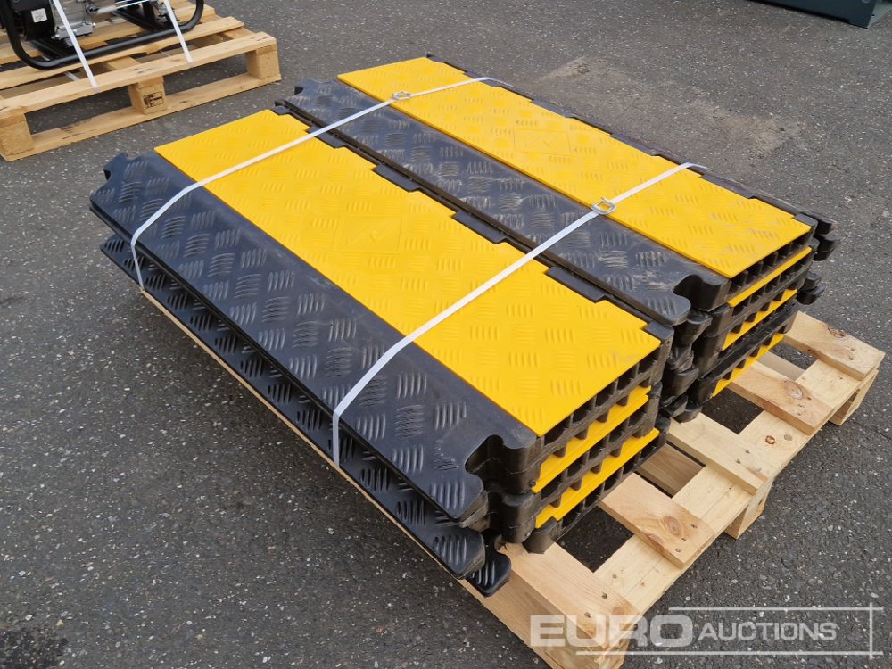 Unused Road Cable Protection, 5 Channels - Construction equipment: picture 4 Unused Road Cable Protection, 5 Channels - Construction equipment: picture 4
